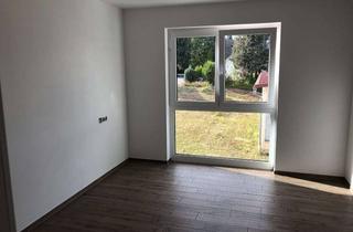 Wohnung mieten in 74182 Obersulm, Neuwertige 4-Raum-Wohnung mit Balkon und Einbauküche in Obersulm