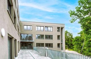 Wohnung mieten in An Der Maukhalle, 91080 Spardorf, NEU 2-Zimmer-Appartement mit tollem Blick, Einbauküche, TG Platz sowie Strom +Internet inklusive!