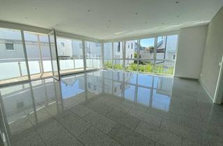 Wohnung mieten in Weinstraße 14/2, 74172 Neckarsulm, Exklusive 4-Zimmer-Wohnung in bester Innenstadtlage zu vermieten! EBK, TG