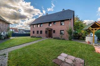 Haus kaufen in 38173 Sickte, Renovierungsbedürftiges Zweifamilienhaus mit 1.130 m² Eigentumsgrundstück in Sickte! Meine Immobilie