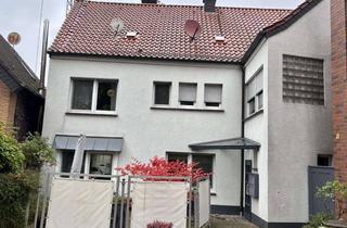 Haus kaufen in 59399 Olfen, Kapitalanleger / Selbstnutzer aufgepasst! Wohnhaus mit 3 Wohneinheiten in Innenstadtlage von Olfen!
