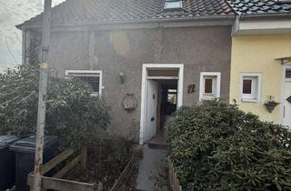 Doppelhaushälfte kaufen in 21680 Stade, Gestalten Sie Ihr neues Zuhause – Doppelhaushälfte für Handwerker in gefragter Lage von Stade