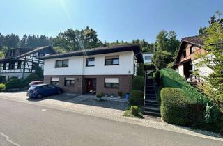 Einfamilienhaus kaufen in 53937 Schleiden, Einfamilienhaus mit Einliegerwohnung in ruhigem Wohngebiet mit Garage und Garten, Schleiden