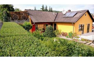 Haus kaufen in 96126 Maroldsweisach, *SOFORT FREI* Ruhig und sonnig gelegenes Wohnhaus mit Garagen, Nebenhaus, Terrasse und Garten!