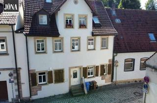 Haus kaufen in 95326 Kulmbach, Kapitalanleger gesucht! Fast 7% Rendite!Solides 5-Parteienhaus in Innenstadtlage