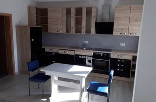 Haus kaufen in 04895 Falkenberg, Attraktives Zweifamilienhaus mit großem Grundstück, PV-Anlage und vielseitigen Nebengebäuden