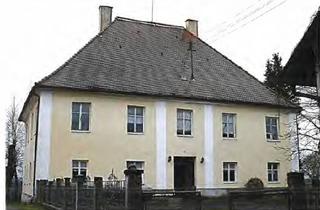 Haus kaufen in Am Kirchplatz 16, 86498 Kettershausen, Ehem. Pfarrhof mit Nebengebäude zu verkaufen