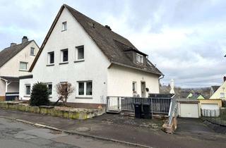 Haus kaufen in 55743 Idar-Oberstein, MFH mit 3 Wohnungen & 3 Garagen