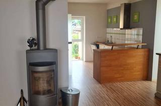 Haus mieten in Hintergasse 34, 67281 Kirchheim, 5-Zimmer Einfamilienhaus mit Garage in Kirchheim an der Weinstraße