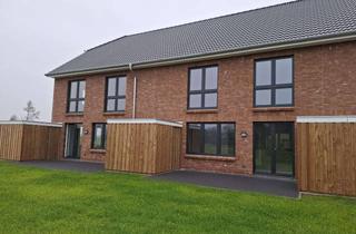 Haus mieten in Raiffeisenstr. 31b, 24214 Lindau, Neubau Reihenmittelhaus in Revensdorf