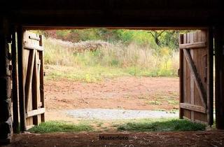 Anlageobjekt in Rosenweg xxx, 25569 Kremperheide, Ab in die Natur: Scheunengebäude - provisionsfrei