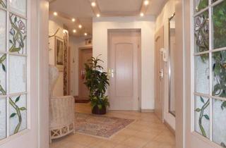 Wohnung kaufen in 86368 Gersthofen, Exklusive Penthauswohnung in Gersthofen mit zwei Dachterrassen und Wasserblick