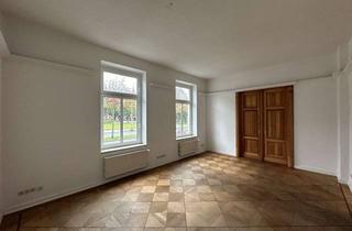 Wohnung kaufen in 18055 Stadtmitte, Bezugsfreie lichtdurchflutete 2-Raum-Wohnung in zentraler Lage