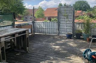 Wohnung kaufen in 24622 Gnutz, Sehr spezielle Maisonette Wohnung mit großer Dachterrasse