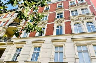 Wohnung kaufen in Prenzlauer Allee 35, 10405 Prenzlauer Berg, schöne komplett renovierte 2-Zimmer Altbauwohnung im 1. OG in Berlin-Prenzlauer Berg