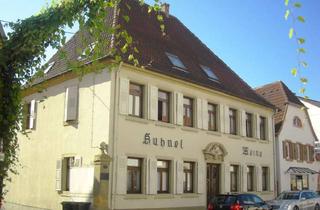 Wohnung mieten in 76829 Godramstein, Stilvolle Altbauetage in einem sanierten 4-Parteienhaus mit PKW-Stellplatz und Einbauküche