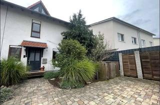 Haus kaufen in 69231 Rauenberg, Hübsches Doppelhaus mit idyllischem Garten und eigener Garage vor dem Haus in ruhiger Sackgasse!