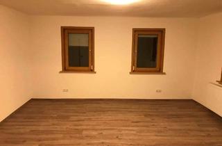 Haus mieten in 71088 Holzgerlingen, Geräumiges, saniertes 10-Raum-Haus mit gehobener Innenausstattung und EBK in Holzgerlingen