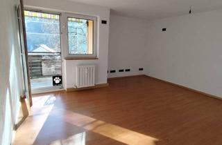 Wohnung kaufen in Keilbergweg, 83301 Traunreut, 3-Zi. Eigentumswohnung in Stadtrandlage