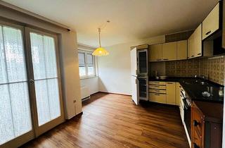 Wohnung kaufen in 72178 Waldachtal, Renovierungsbedürftige Wohnung in Lützenhardt