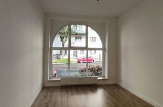 Wohnung mieten in 08523 Plauen, Schöne 2-Zi.-Wohnung mit Balkon - neu renoviert!