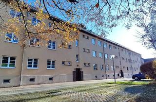 Wohnung kaufen in 08529 Plauen, Vermietete 3-Zi.-Wohnung auf Erbbaugrundstück - im Grünen!