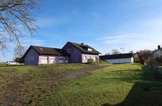 Haus kaufen in 95180 Berg, Zweifamilienhaus mit Werkstatt und Garage und auf 2. Flurnummer 10 Garagen mit Spitzboden und PV