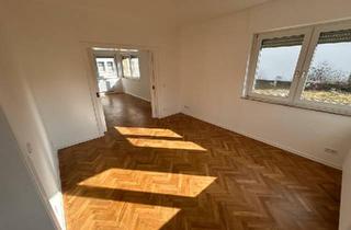 Wohnung kaufen in 49080 Osnabrück, Osnabrück - Stilvolle frisch renovierte 3 -Zimmer-Wohnung in der Wüste