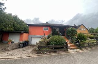 Haus kaufen in 31749 Auetal, Auetal - Bungalow in Antendorf mit Garten 693m² und 2 Garagen Keller frei!