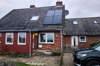 Einfamilienhaus kaufen in 24398 Dörphof, Dörphof - Ein- bis Zweifamilienhaus - Mit Meerblick