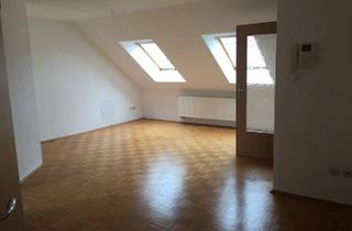 Wohnung kaufen in 99099 Erfurt, Erfurt - *PROVISIONSFREI* 2 ZKB Dachgeschosswohnung in Daberstedt
