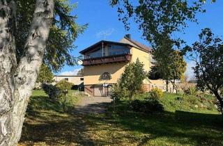 Wohnung kaufen in 09474 Crottendorf, So viel Platz im neuen Zuhause! ETW mit Garten und Garagen!