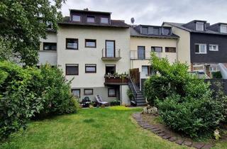 Wohnung kaufen in 53757 Sankt Augustin, Charmante 2-Zimmerwohnung mit zwei Balkonen und Gartenmitbenutzung in ruhiger Lage von Niederpleis!