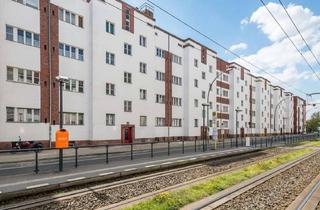 Wohnung kaufen in Buschallee, 13088 Weißensee, VERMIETETE 2,5-Zimmerwohnung - Ein Juwel in Weißensee