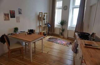 Wohnung kaufen in Boxhagenerstrasse 51, 10245 Friedrichshain, Charmante 1, 5-Zimmer Wohnung in Berlin-Friedrichshain++ Leerstand ab Juni.26