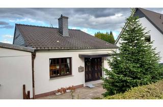 Wohnung kaufen in 51503 Rösrath, RÖSRATH: kleines Haus in guter zentrumsnaher Wohnlage