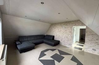 Wohnung kaufen in 76437 Rastatt, Ideal für Singles oder Paare!Gemütliche 2,5 Zi. ETW im DG in beliebter Randlage von Rastatt!