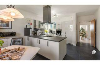 Wohnung kaufen in 27211 Bassum, Großzügige Maisonettewohnung mit Loggia, Dachterrasse und Stellplatz