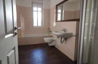 Wohnung mieten in Friedrich-Schneider-Str. 72, 06844 Innenstadt, moderne 3-Raum*Tageslichtbad*Wanne*Balkon*Fußbodenheizung*1.OG