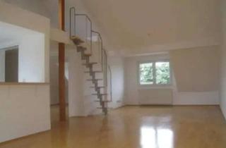 Wohnung mieten in 46145 Sterkrade-Mitte, Helle 3,5-Zimmer Dachgeschosswohnung in Sterkrade-Mitte