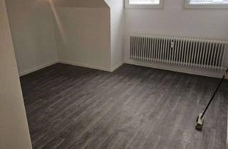 Wohnung mieten in Südstrasse 25, 47798 Stadtmitte, Helle 2-Zimmer-Dachgeschosswohnung in Krefeld – frisch modernisiert!