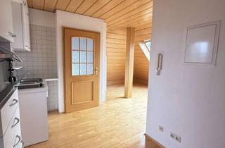 Wohnung mieten in Odenwaldstr. 11, 63743 Schweinheim, Gemütliche Dachgeschosswohnung zu vermieten (auf Wunsch auch möbliert)