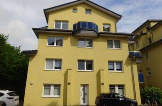 Wohnung mieten in Hafenstraße 48c, 27576 Lehe, Exklusive 3-Zimmer-Wohnung freut sich auf anspruchsvolle Bewohner, mit Aufzug, EBK und Balkon