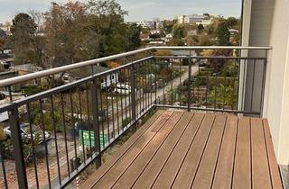 Wohnung mieten in Semmelweisstraße 22, 12524 Altglienicke, Charmantes Dachgeschoss-Apartment mit Balkon