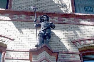 Wohnung mieten in Scharnhorststr. 42, 65195 Wiesbaden, 3 ZKB in schickem Stilaltbau!