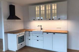 Wohnung mieten in Ludwig-Thoma-Strasse 17, 83358 Seebruck, Chiemsee Maisonette mit Ausblick, inkl. EBK und Balkon!