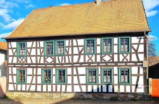 Haus kaufen in 76872 Steinweiler, Kulturdenkmal mit Renditepotential – Fachwerkhaus – Nebengebäude – Scheune – zauberhafter Innenhof!