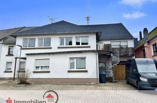 Mehrfamilienhaus kaufen in 66687 Wadern, Mehrfamilienhaus mit 4 Wohnungen in Wadrilltal