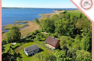 Haus kaufen in 18556 Breege, Ihr Rückzugsort am Wasser – Idyllisches Ferienhaus mit Blick auf den Großen Jasmunder Bodden