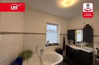 Haus kaufen in 37627 Stadtoldendorf, Stilvoller Bungalow mit großem Grundstück